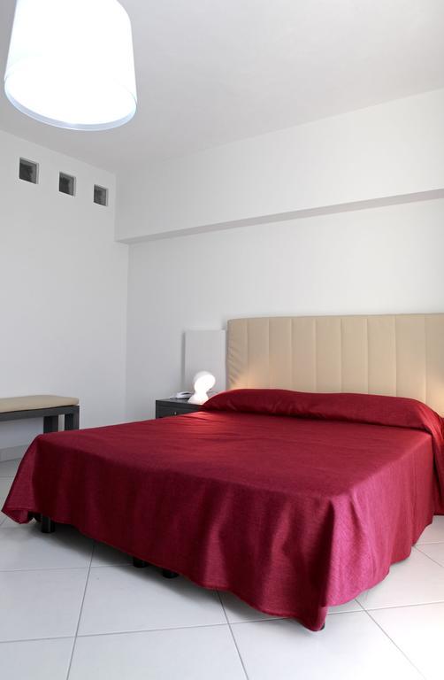 Aparthotel Brezza Di Grecale à Trapani Chambre photo