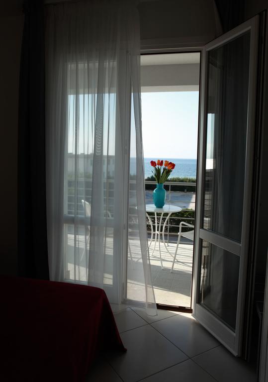 Aparthotel Brezza Di Grecale à Trapani Chambre photo